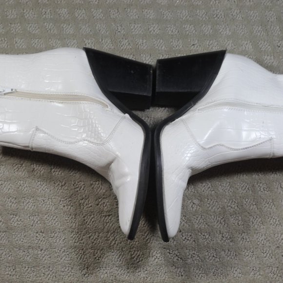 asos Size 8 White 3.5" Heeled Boots - Picture 3 of 7